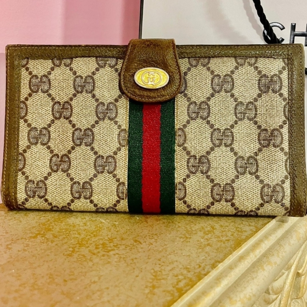 VINTAGE GUCCI Web GG Monogram Wallet